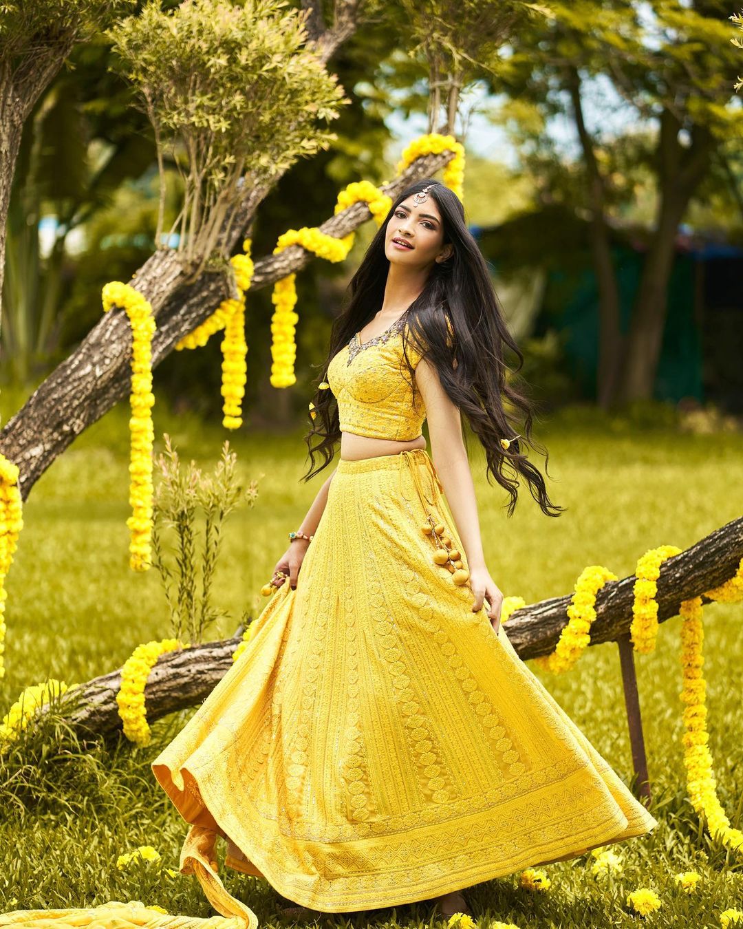 Neon is in trend and can be your color too for Haldi Ceremony for the bride
