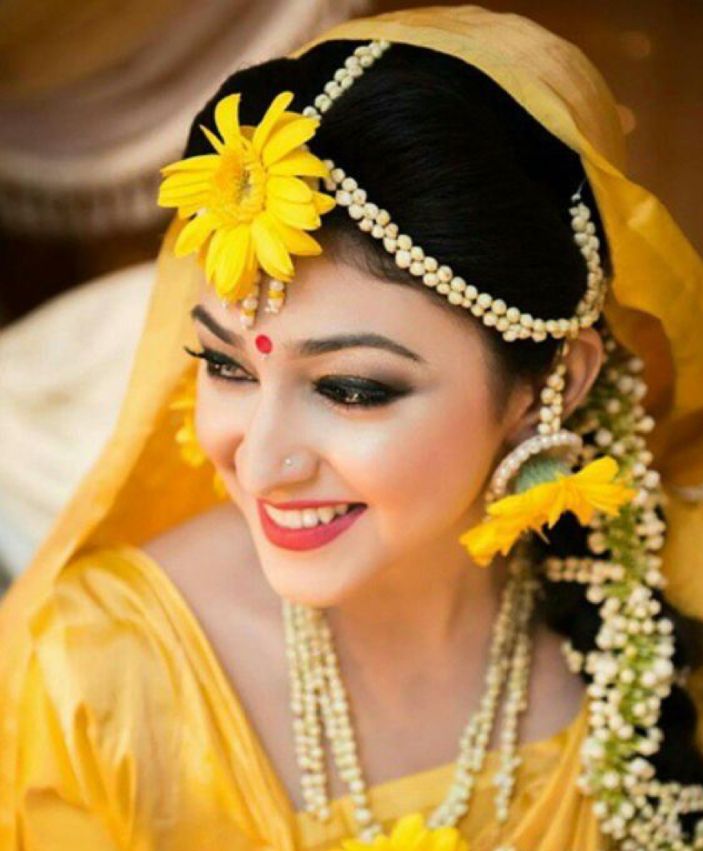 Beautiful yellow dress online || yellow outfit for haldi ceremony - YouTube