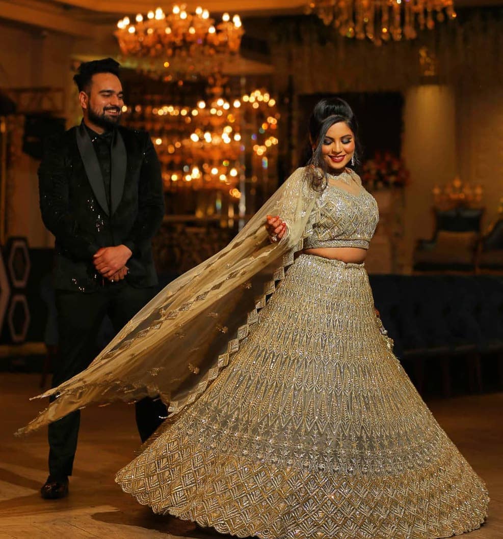 Golden Yellow Heavy Designer Jacquard Silk Wedding/PartyWear Special Saree  - Indian Heavy Anarkali Lehenga Gowns Sharara Sarees Pakistani Dresses in  USA/UK/Canada/UAE - IndiaBoulevard