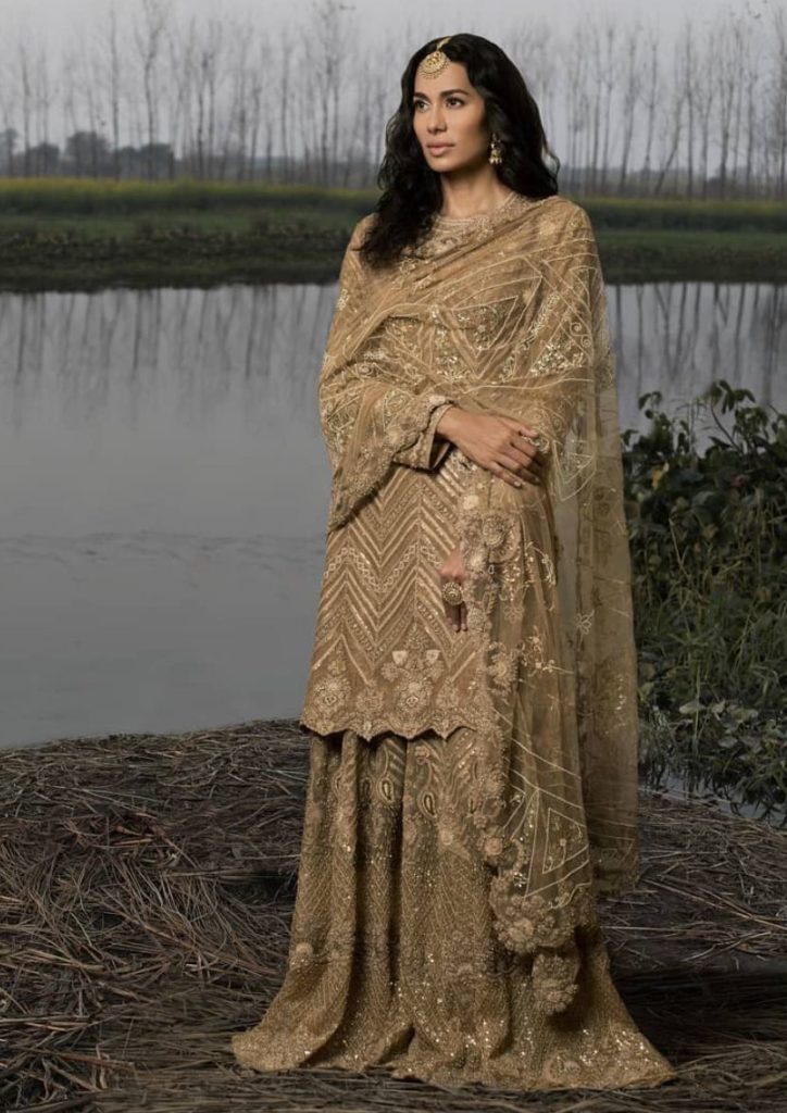 Latest Stunning Yankita Kapoor Golden Color Bridal Lehenga Choli-sgquangbinhtourist.com.vn