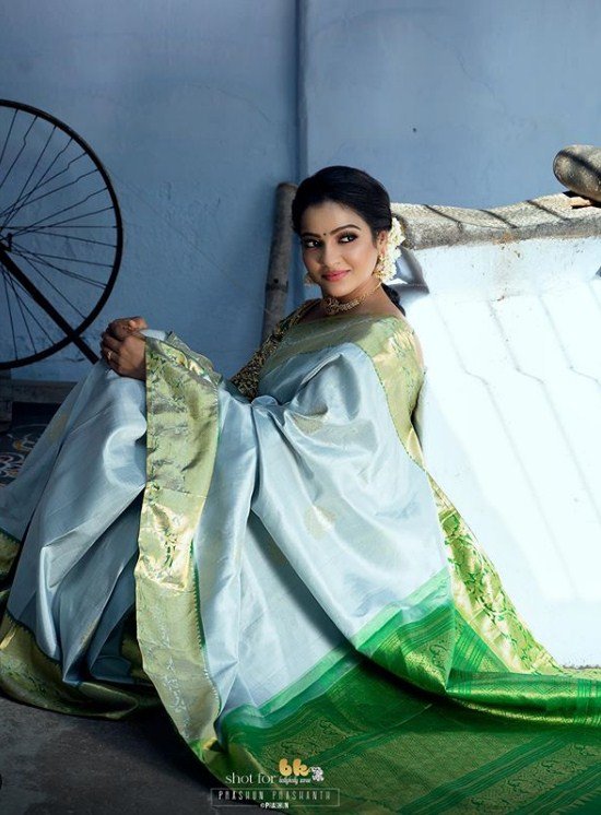 Pure soft silk saree green and red with allover silver zari woven brocade  weaves and zari woven butta border at 1059000 by Prashanti – Prashanti  Sarees