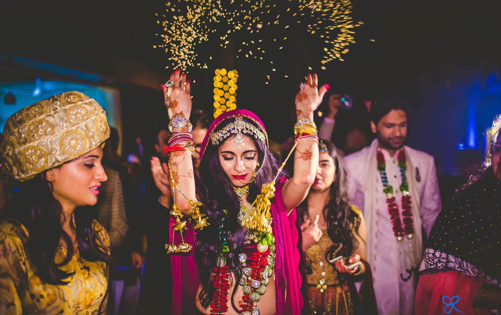Vidaai of bride in Hindu Wedding