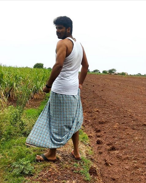 How to Tie The Lungi 