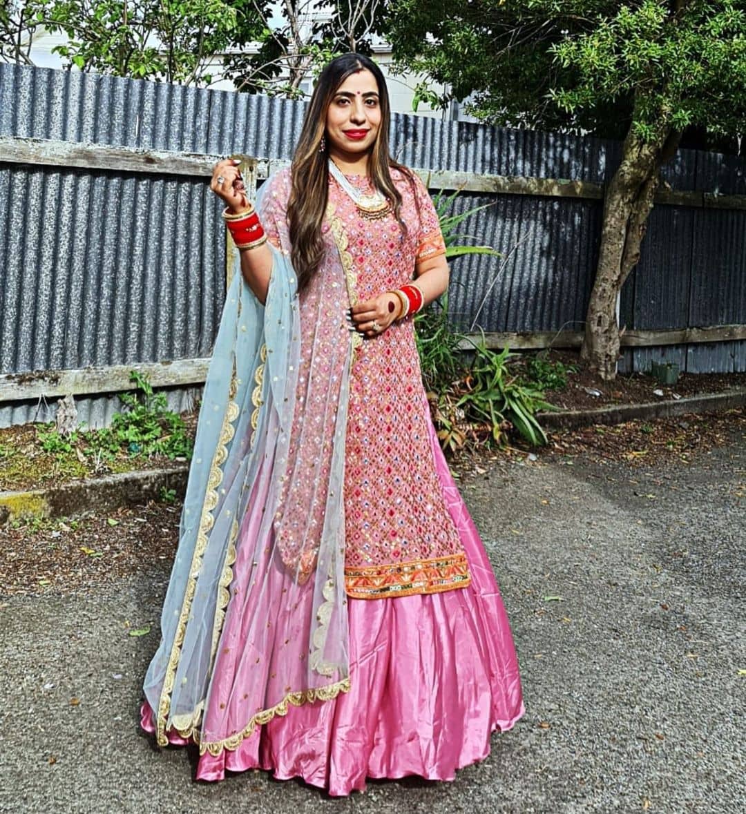 Discover 76+ lancha and lehenga difference best - POPPY