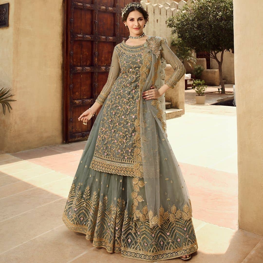 A gorgeous designer lehenga-choli from Aishwarya Design Studio that will  look great for th… | Indian engagement dress, Party wear dresses, Western  dresses for women
