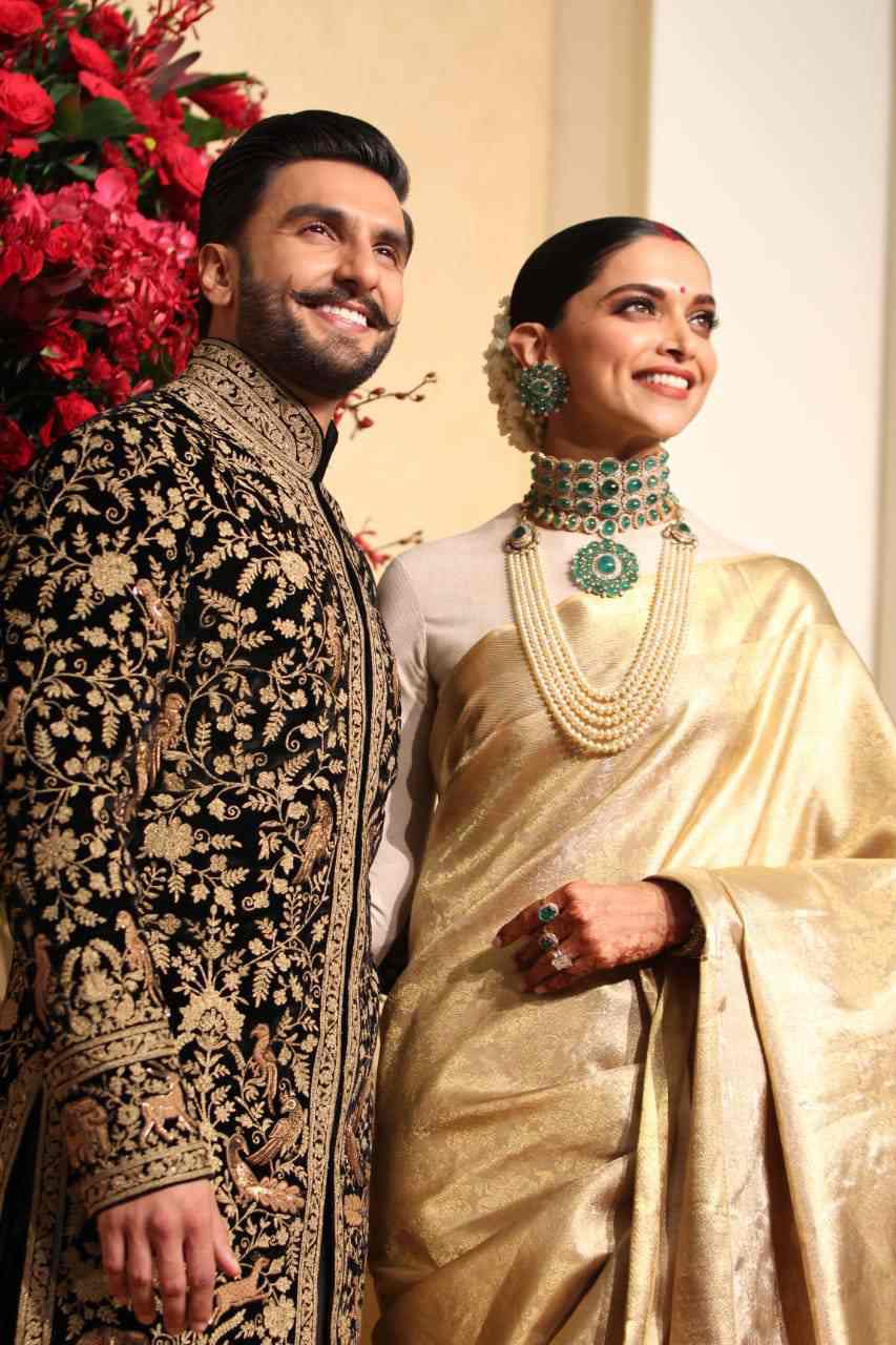 Trendy Katan Silk Banarasi Sarees To Rock the Wedding Season in 2023 –  WeaverStory