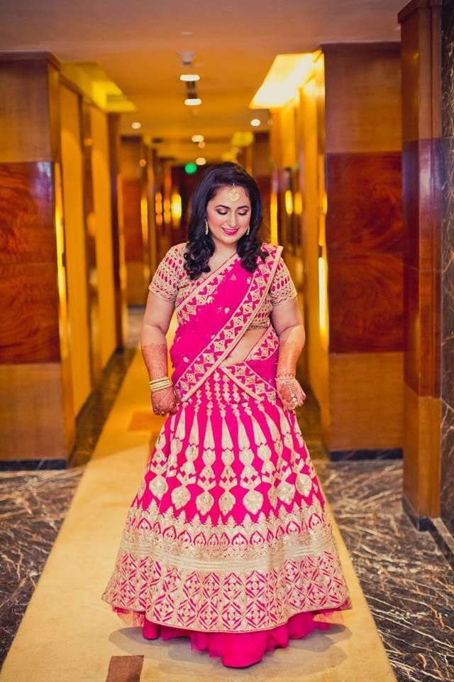 perfect color lehenga for a summer bride | Fashion, Stylish girl pic, Dress  indian style
