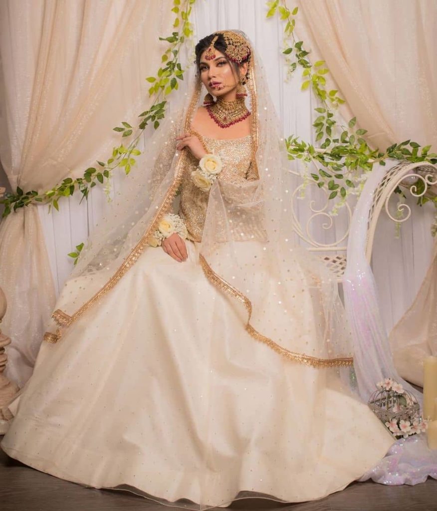 41 White Bridal Lehenga - For Royal and Elegant Indian Wedding