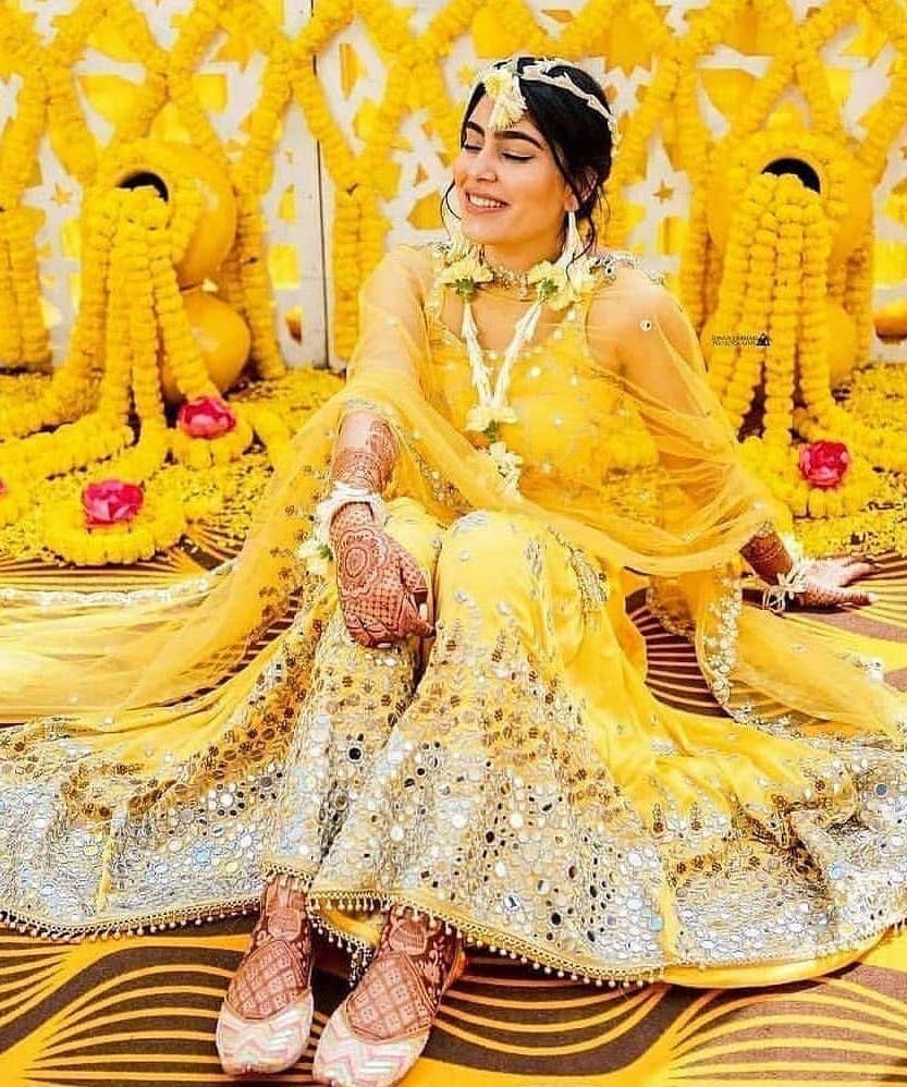 The Chef Bride Donned A Yellow Embroidered 'Lehenga' From Designer, Jayanti  Reddy On Her Wedding